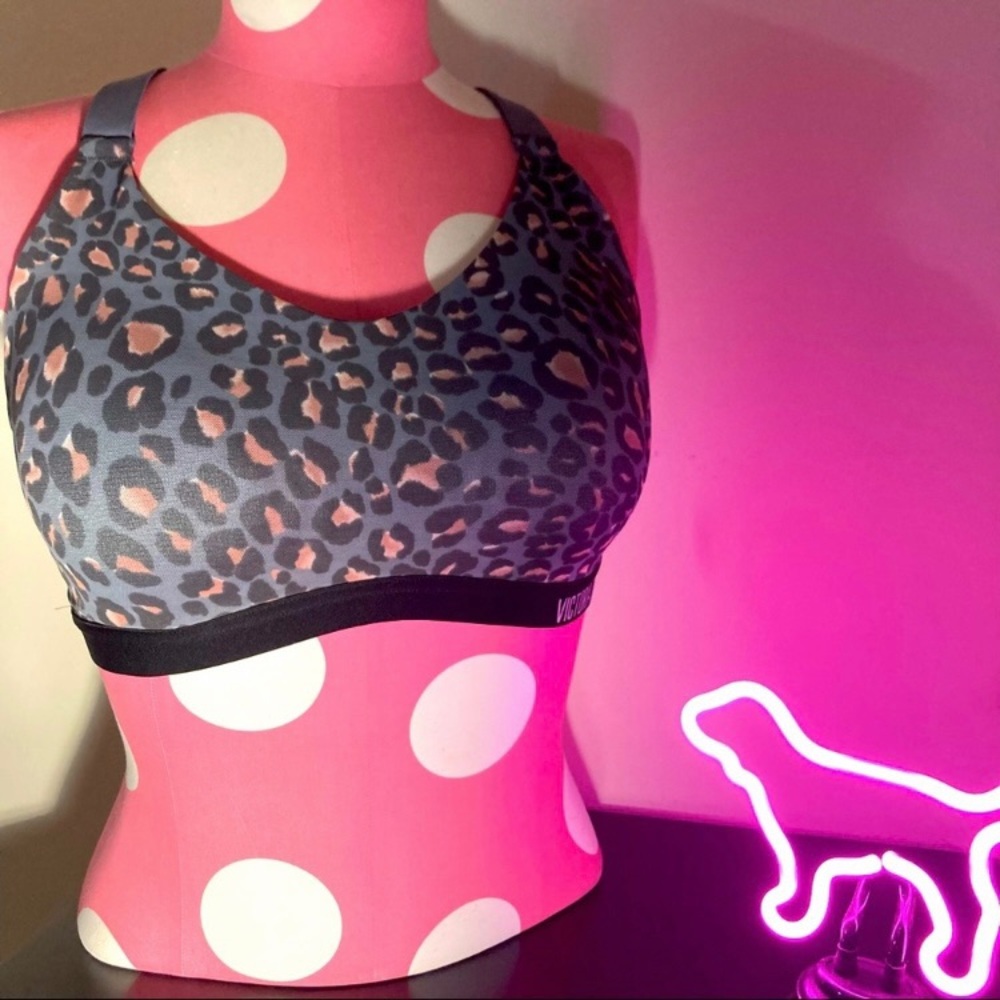 Victoria’s Secret Sports Bra 32C Victoria Sport Very Sexy Leopard Gym VSX Logo - Picture 10 of 13